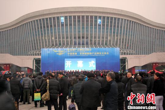 华西村人均收入_去香港人均5000多吗(2)