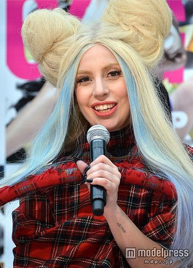 ladygaga素颜_ladygaga的恶心图片_ladygaga的鞋_中国排行网